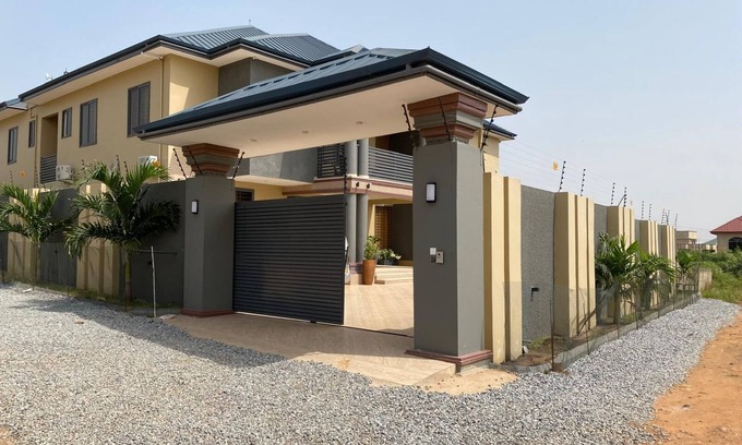Madina Villa | Golden Breeze Villa, Luxury 5-bedroom Villa with Private Pool