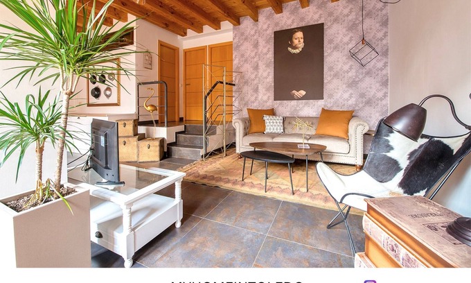 Toledo City Center Apartment | ~GOLDEN~ by myhomeintoledo.com