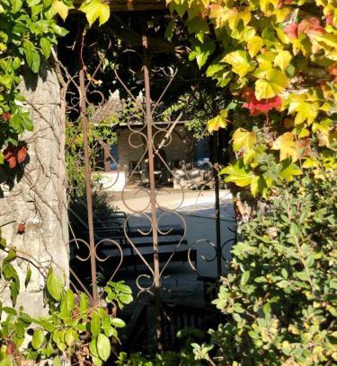 Eymet House | Golden Fig Sleeps 6 with Pool