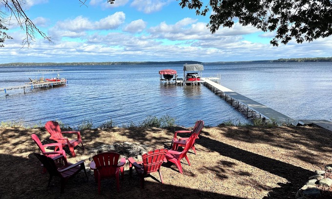 Stone Lake Cabin | Golden Getaway - 40' from the sandy beach on LCO! New kitchen & living room.
