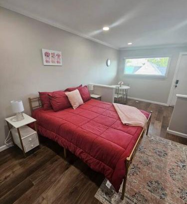 Cleveland Apartment | Golden Horizon