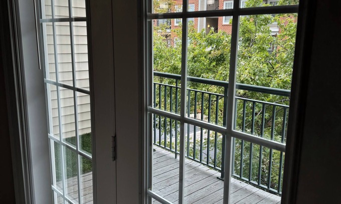 Hanover Apartment | GOLDEN LUX Two-Bedrooms Two-Bath