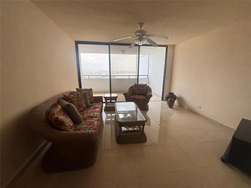 Catano Apartment | Golden Palm Residence