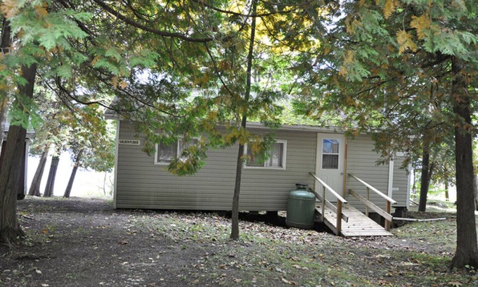 Central Frontenac Cottage | Golden Plover's Cabin