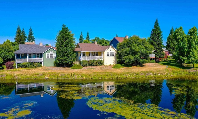 Angels Camp House | Golden Rule Cottage-located on golfcourse