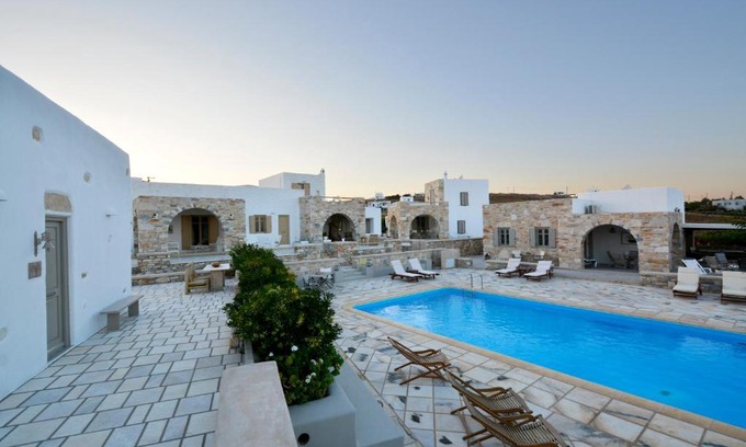 Chrissi Akti Villa | Golden Sea Villas
