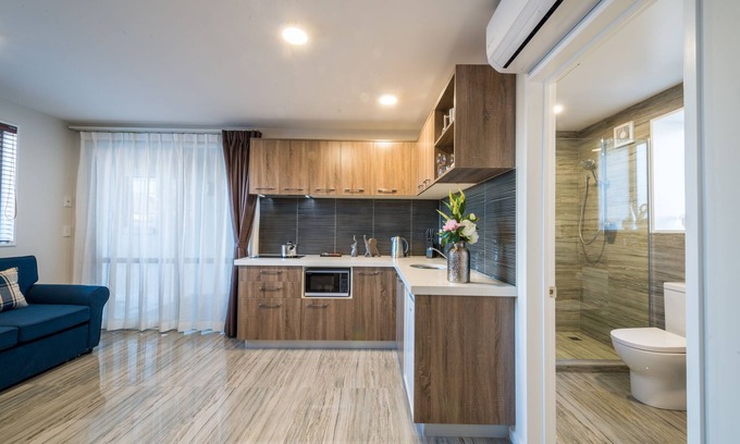 Riccarton Hotel | Golden Star Motel