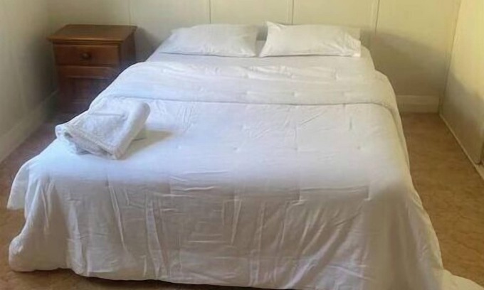 West Wyalong House | Golden street cottage