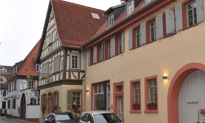 Schriesheim Apartment | Goldener Hirsch