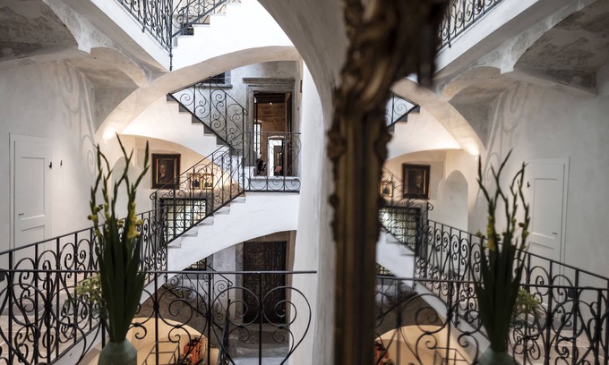 Old Town House | Goldenstern Townhouse