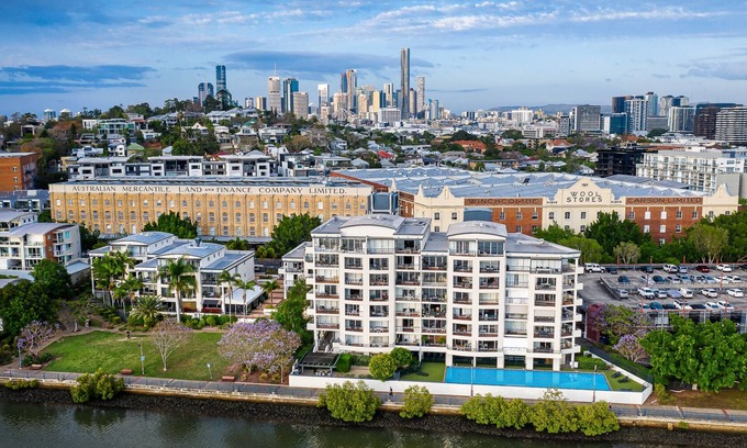 Teneriffe Apartment | Goldsborough Place Apartments