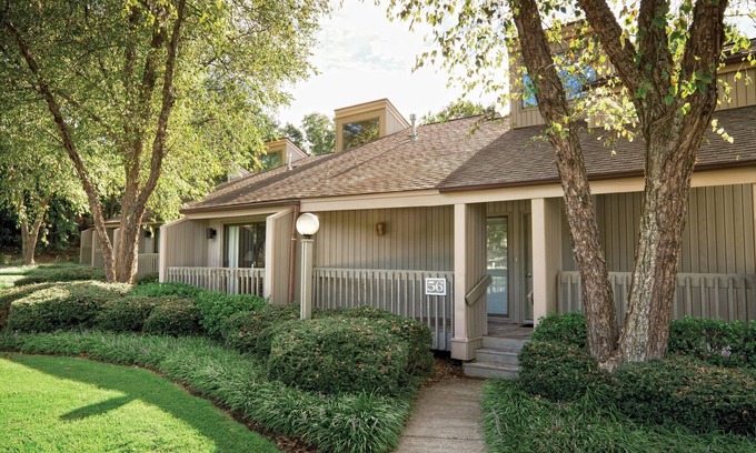 Fairfield Bay Condo | Golf, Boating, Fishing, Large Kitchen