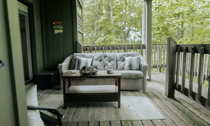 Avoca Condo | Golf Course | 2 Private Decks | Lake Monroe
