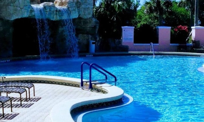 The Villages House | Golf Course Retreat w/Water Views, 2 minutes away from Spanish Springs Square