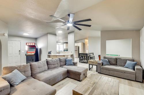 Fort Mohave House | Golf, Fish and Unwind! Group Getaway in Fort Mohave