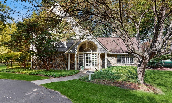 Benton Harbor Cottage | Golf Front Home with Course View, WiFi, Patio & Grill