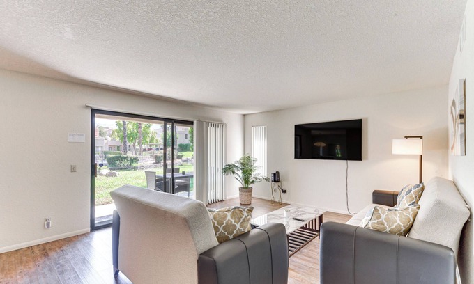 Cathedral City Condo | Golf, Hike & Relax: Cathedral City Condo