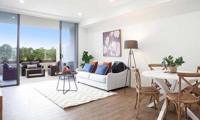 Strathfield Apartment | Golf Lovers Retreat I30