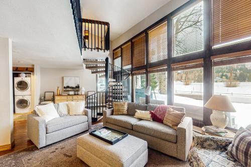 Eagle-Vail Apartment | Golf & Ski Premier