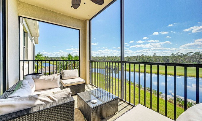 Lakewood Ranch Condo | Golf & Spa Escape: Chic Lakewood National Condo!