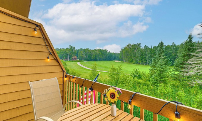Mancelona Condo | Golf, Swim & Ski: Schuss Mtn Family Getaway!