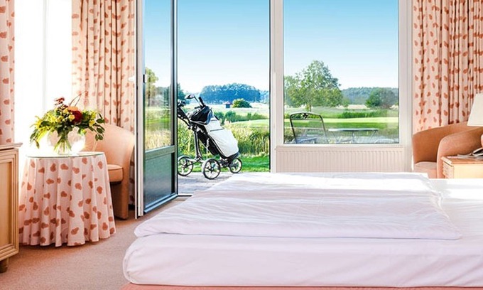 Semlin Apartment | Golfdirekt Doppelzimmer mit Du Oder Bad, WC, Frühstück und Abendessen