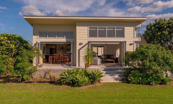 Matarangi House | Golfers and Beach Lovers Dream - Matarangi House