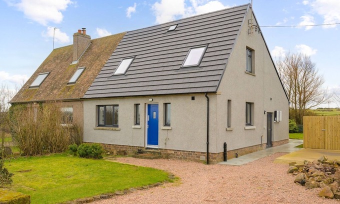 Anstruther House | Golfers Haven Links Cottage, Crail - Pass the Keys