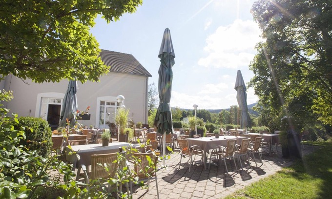 Trostau Hotel | Golfhotel Fahrenbach