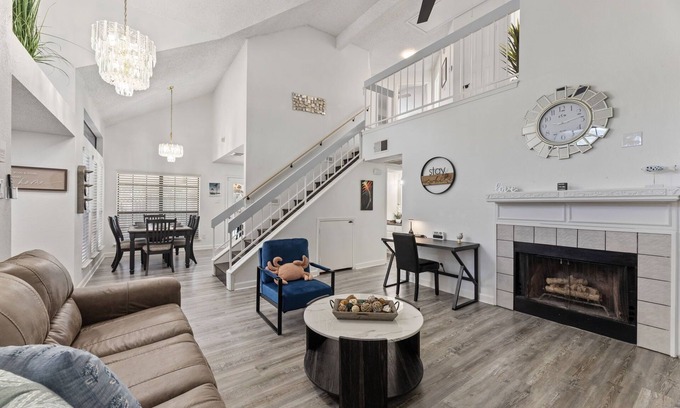 Euless Villa | Golfing Near the Pool - Near AT&T Stadium & DFW