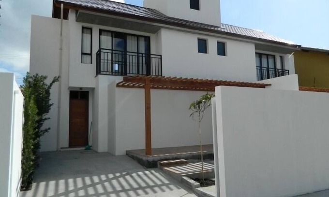 Rio Tavares House | Good standard of Aptos, newly built in a quiet and close to the sea region.