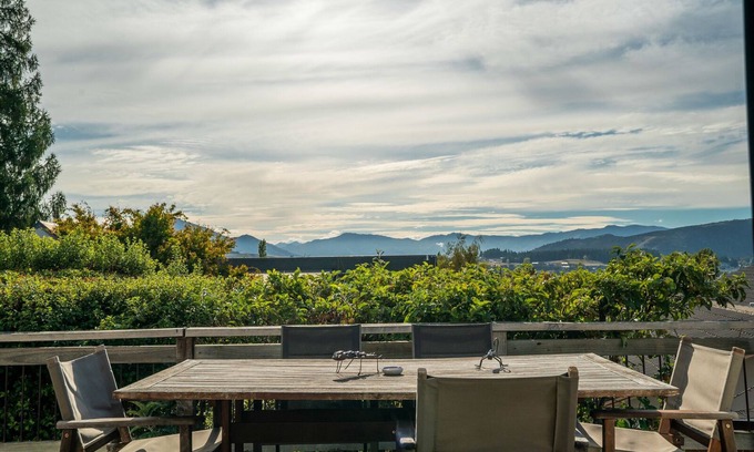 Wanaka House | Goodall Crib - Wanaka Holiday Home