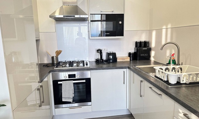 Cradley Apartment | Goodrich Mews Apartment in Dudley