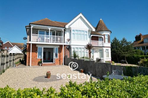 Broadstairs Apartment | Goodwins Seaview Inc Parking Sleeps 4 Nr Beach