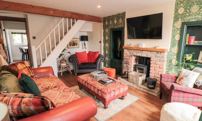 Cloughton House | GOOSEDALE COTTAGE, pet friendly, with open fire in Cloughton