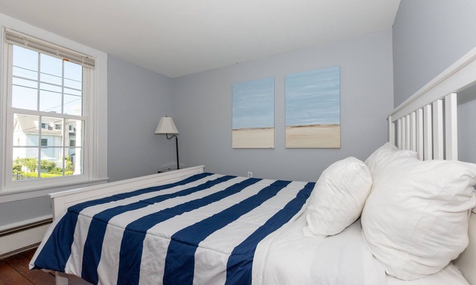 Stonington Apartment | Gorgeous 1 bedroom in heart of the Boro