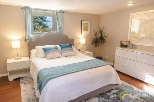Phinney Ridge Apartment | Gorgeous 1 Bedroom Space