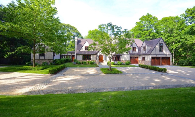 Tuckahoe House | GORGEOUS, 10K SF PRIVATE VILLA - Seasonal rental only.