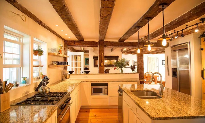 Grand Isle House | Gorgeous 1835 Farmhouse w. Lake/MTN Views!