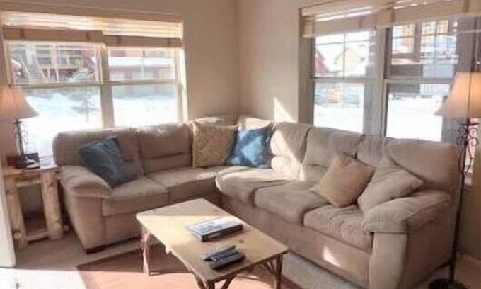 Fraser Condo | Gorgeous 2 Bed-2 Bath, personal hot tub, steps to shuttle/trails/grocery!