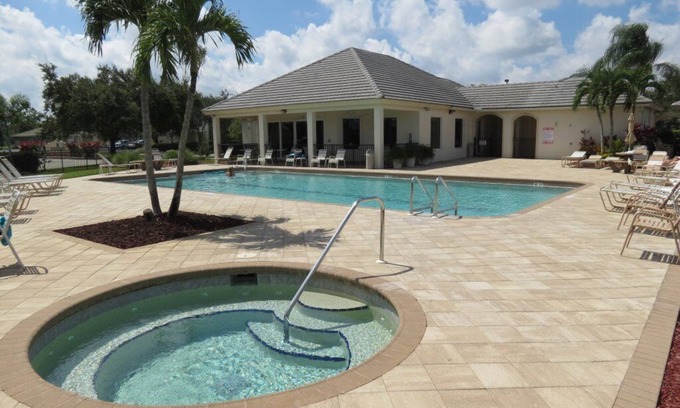 Westminister Condo | Gorgeous, 3 bedroom end-unit condo on golf course!