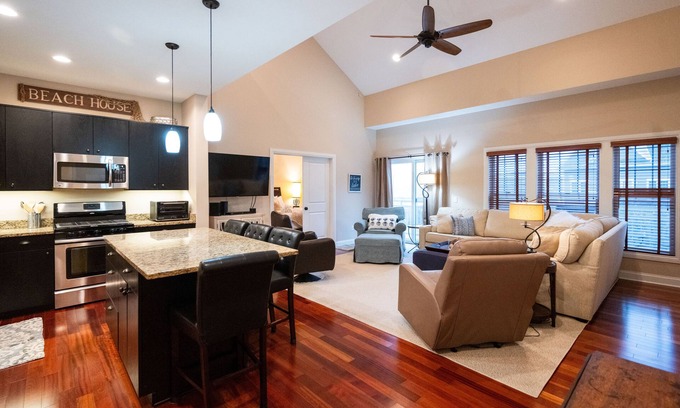 Spring Lake Condo | Gorgeous 3 bedroom, 3 bath Spring Lake Condo