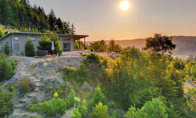 Tahuya House | Gorgeous 3 bedroom water view home in the hood canal