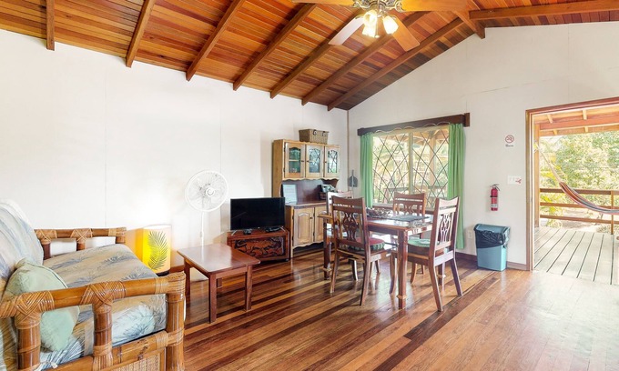 Hopkins Apartment | Gorgeous apartment w/WiFi, partial AC, concierge service - short walk to beach