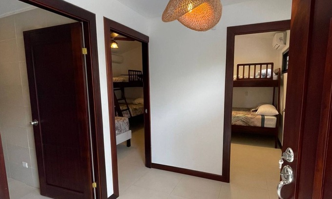 El Roble Villa | Gorgeous Beachfront private Villa