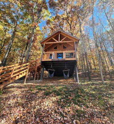 Scio House | Gorgeous Cabin Great for Family Getaways in Ohio