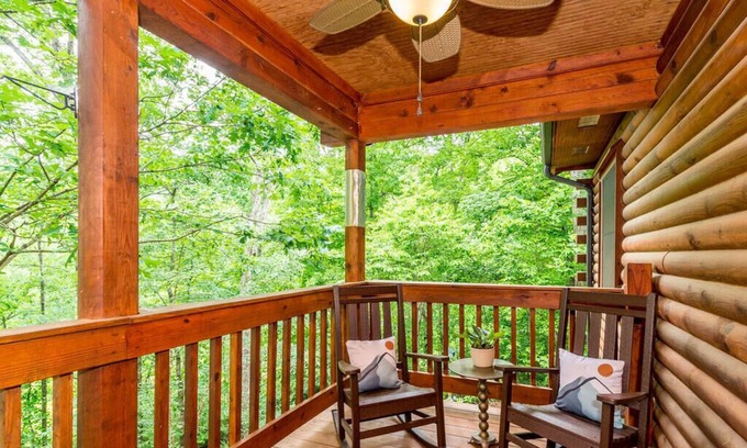 Lake Lure Cabin | Gorgeous Cabin with Access to Upper Hickory Nut Lake, Central Lake Lure Location