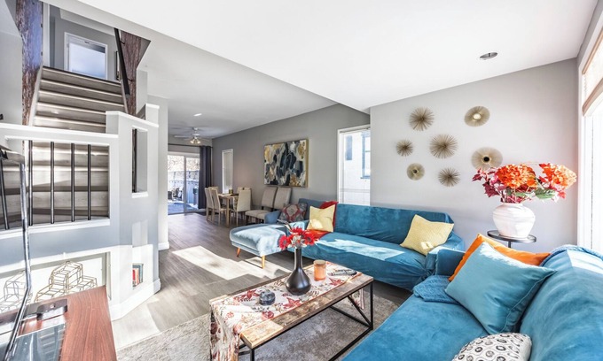 Kensington House | Gorgeous Character Home in Kensington Plaza, Steps To DT