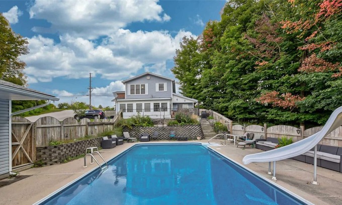 Penetanguishene Cottage | Gorgeous Country Beach/Ski Getaway POOL OPEN until SEPT END