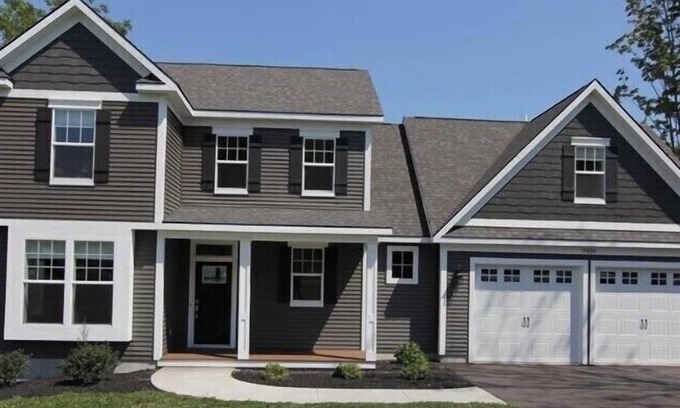 Skaneateles House | Gorgeous Custom-Built Home w/Breathtaking Lake Views!